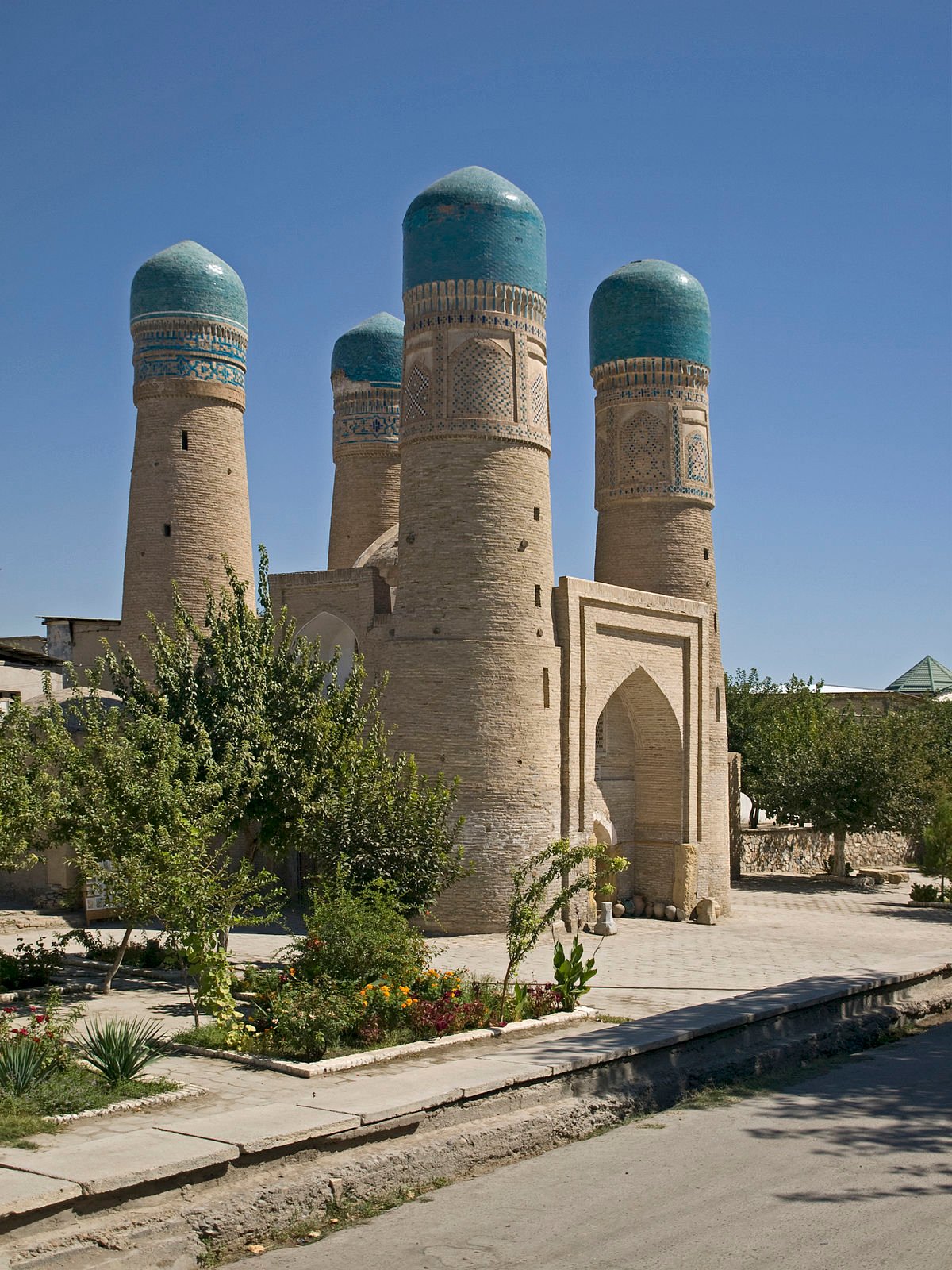 Kalon Camii ve Minaresi
